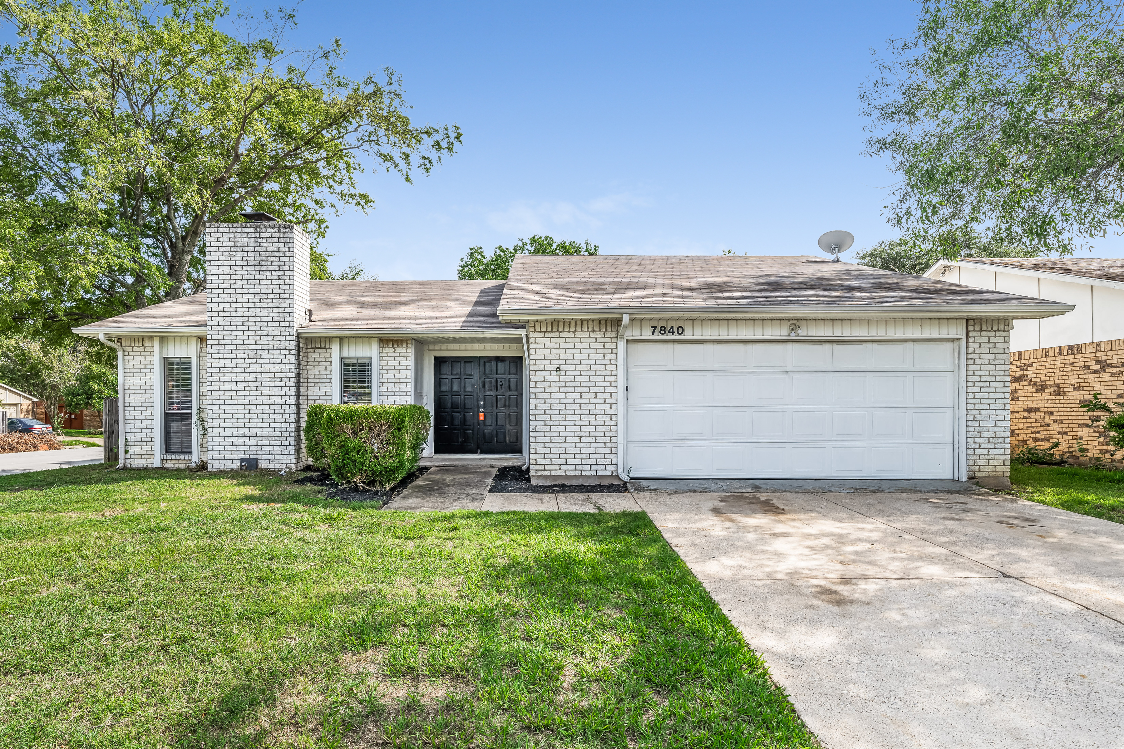 7840 Bermejo Rd Fort Worth, TX 76112